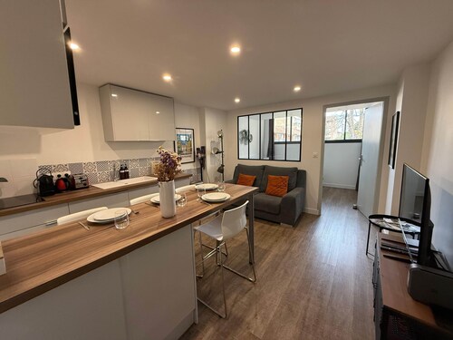 Chez Edouard - 2-in-1 Triplex, Rotonde, Downtown Aix