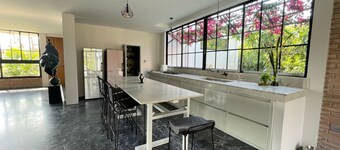Luxurious 5-bedroom villa with fitness room, WiFi in charming Cartagena