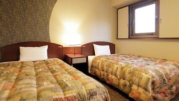 1 bedroom, desk, iron/ironing board, WiFi (free)
