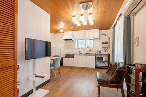 Comfort Apartment, Balcony (201) | Free WiFi