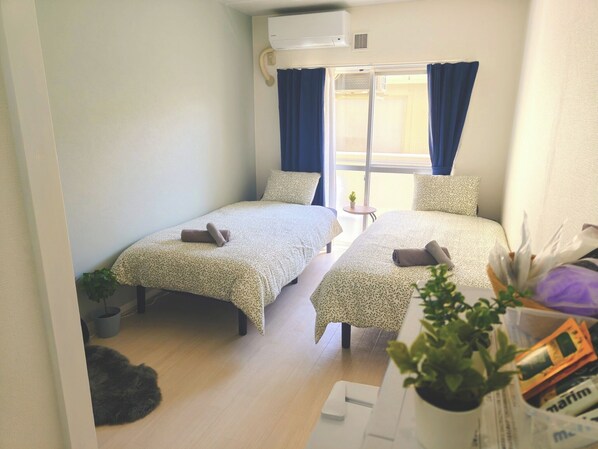 1 bedroom, desk, free WiFi, bed sheets