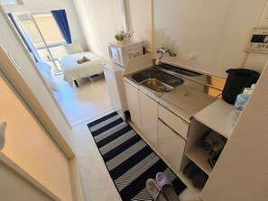 1 bedroom, desk, free WiFi, bed sheets