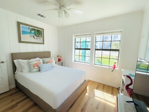 4 bedrooms, iron/ironing board, WiFi, bed sheets