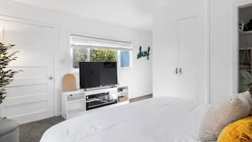 1 bedroom, iron/ironing board, travel crib, WiFi