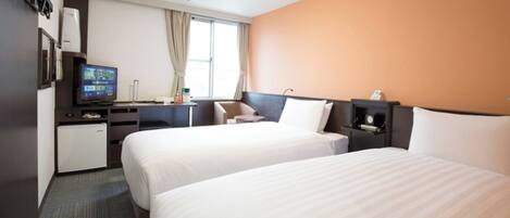 1 bedroom, desk, iron/ironing board, WiFi (free)