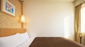 1 dormitorio, escritorio, tabla de planchar con plancha y wifi gratis