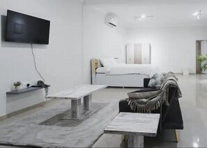 デラックス スタジオ | リビング エリア