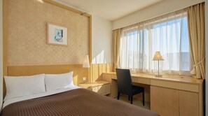 1 chambre, bureau, fer et planche à repasser, Wi-Fi gratuit