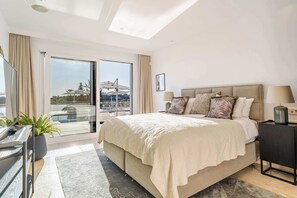 10 chambres, fer et planche à repasser, lit parapluie, Wi-Fi