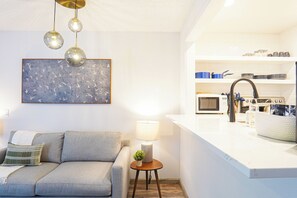 Interior - Twin Lakes Retreat | Newly remodeled condo close to Mt. Baker! (Glacier)