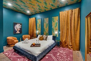 4 makuuhuonetta, työpöytä, silitysrauta/-lauta, Wi-Fi