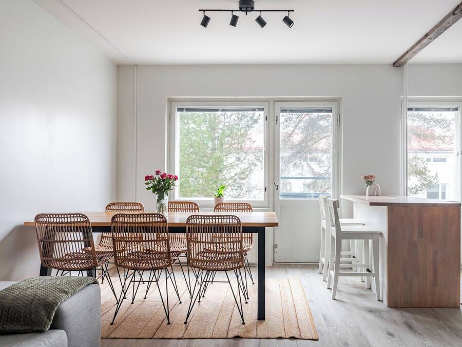 Lägenhet Comfort - utsikt mot staden | Matservice på rummet