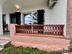 Exterior detail - Casa San Michele a Bagnaia (Portoferraio)