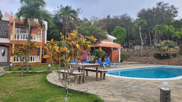 Pool - 1-bedroom apartment with communal pool, parking, near all! (Sosúa)