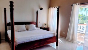 1 bedroom, WiFi, bed sheets - 1-bedroom apartment with communal pool, parking, near all! (Sosúa)