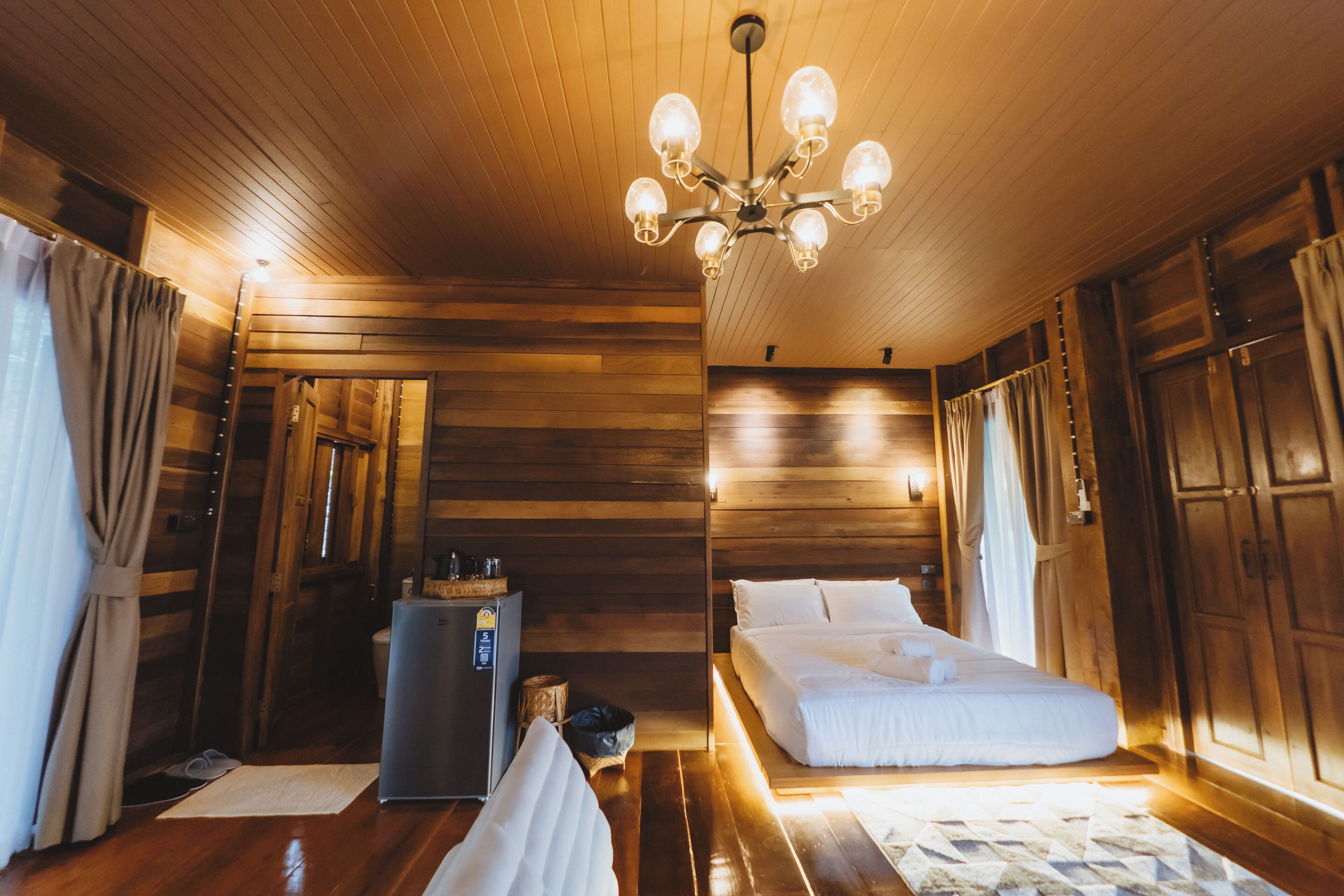 1 bedroom, desk, laptop workspace, free WiFi