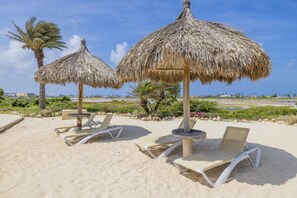 Property grounds - Elegant Retreat in Gated Community ~Close to Beach (Noord)