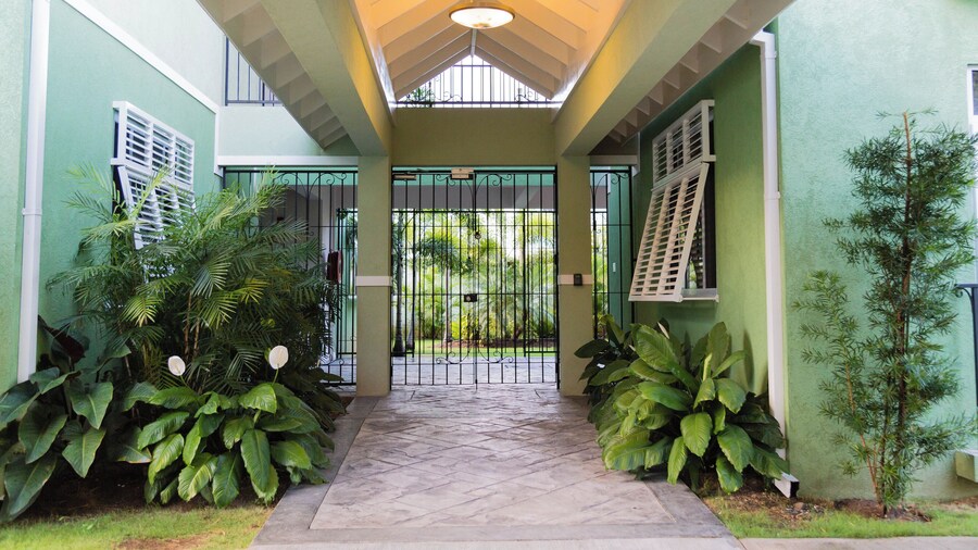 CTBH at EI8HT Super Studios