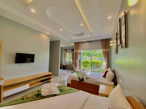 Minibar, bureau, Wi-Fi gratuit, draps fournis