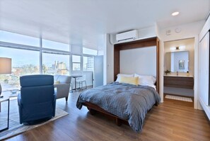 1 bedroom, travel cot, free WiFi, bed sheets