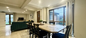 Private Four Bedroom Bungalow in Chertsey