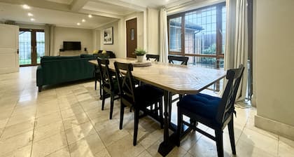 Private Four Bedroom Bungalow in Chertsey