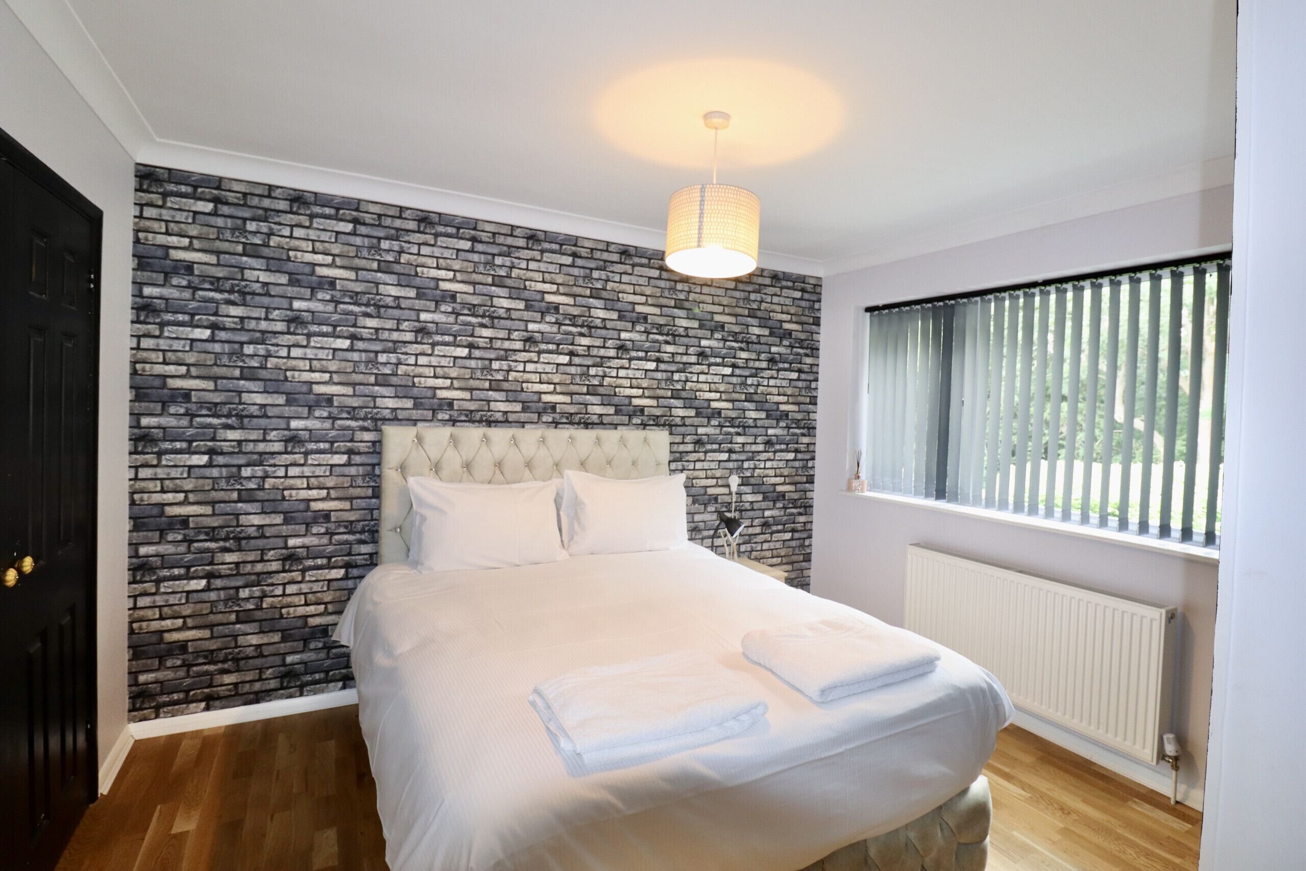 4 bedrooms, iron/ironing board, free WiFi, bed sheets