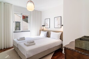 3 bedrooms, iron/ironing board, Internet, bed sheets