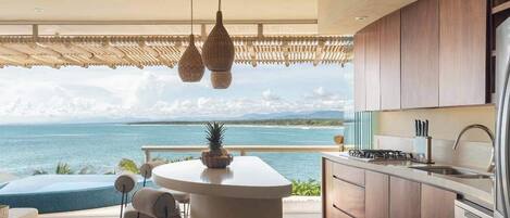 Fridge, microwave, dishwasher, coffee/tea maker