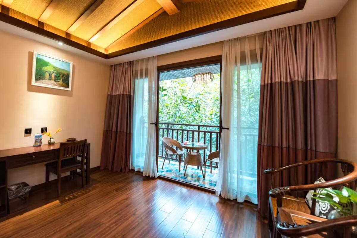 Kamar Single Eksekutif, 1 kamar tidur, pemandangan resor | 2 kamar tidur, brankas, didekorasi berbeda-beda, dan meja kerja