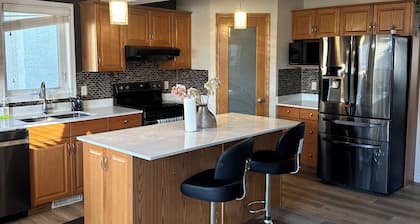 House in Winnipeg's Prime Neighbourhood