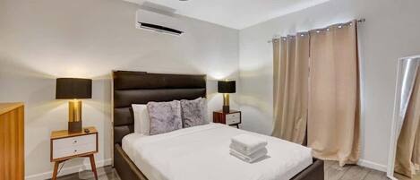 1 chambre, fer et planche Ă repasser, Wi-Fi, draps fournis