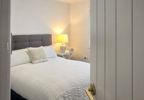 2 bedrooms, iron/ironing board, travel crib, free WiFi