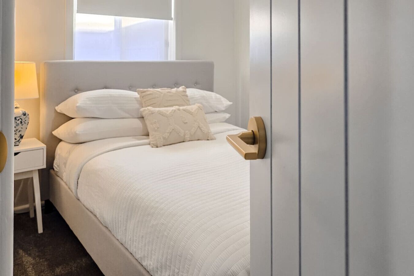 2 bedrooms, iron/ironing board, travel cot, free WiFi