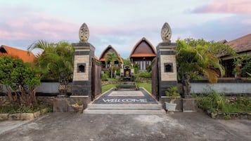 Free self parking