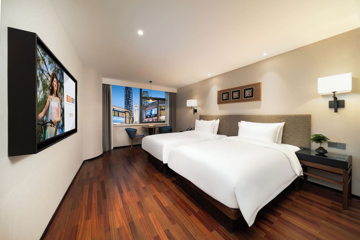 Four Seasons View Twin Room