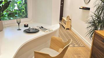 Departamento, 1 habitación | Restaurantes