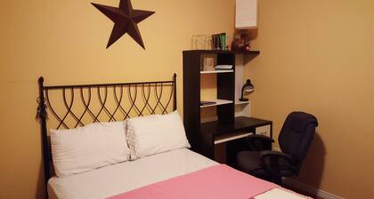 1 room fo Female Only Prefered Student, or  professional studying /working