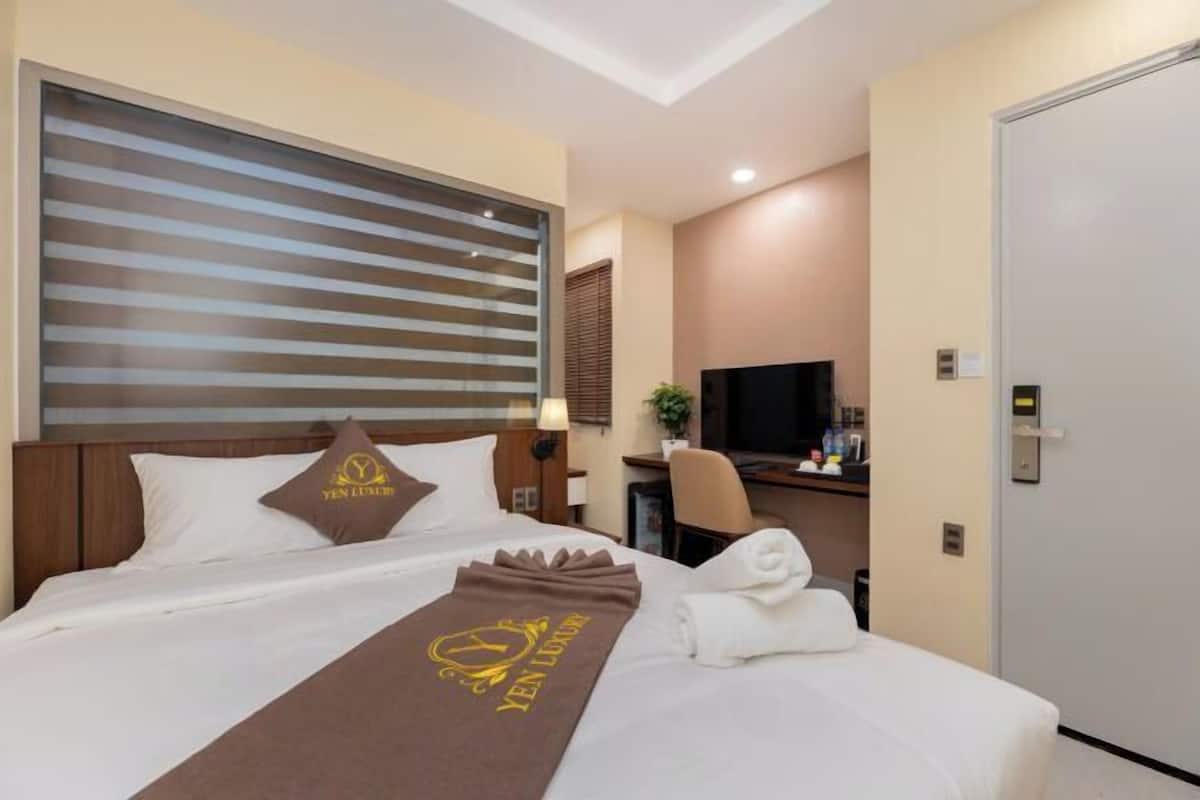 Minibar, phòng cách âm, truy cập Internet không dây miễn phí 
