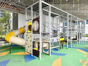 Children’s play area – outdoor