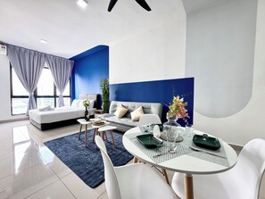 Design-Studio, 1 Queen-Bett, Stadtblick