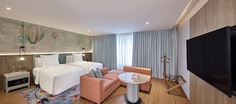 ICONIQA Hotel, Mumbai International Airport