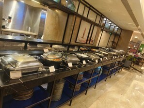 Daily buffet breakfast (INR 999 per person) - ICONIQA Hotel, Mumbai International Airport (Mumbai)
