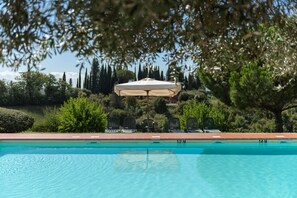 Pool - Green Hill Apartment In Tuscan Countryside (Siena)
