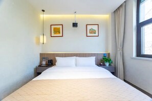 Basic Double Room, Non Smoking, Courtyard Area - wodeyouyouliyuanjiudian (Qingdao)