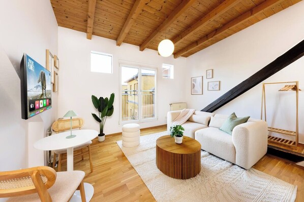 TV - LOVELY_RELAX_Apartment (Graz)