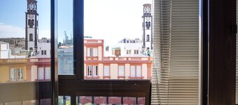 City Center Modern Apartment