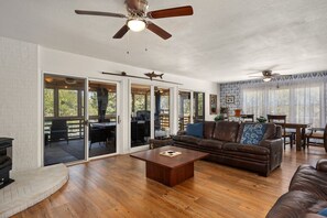 Smart TV, fireplace, DVD player, books