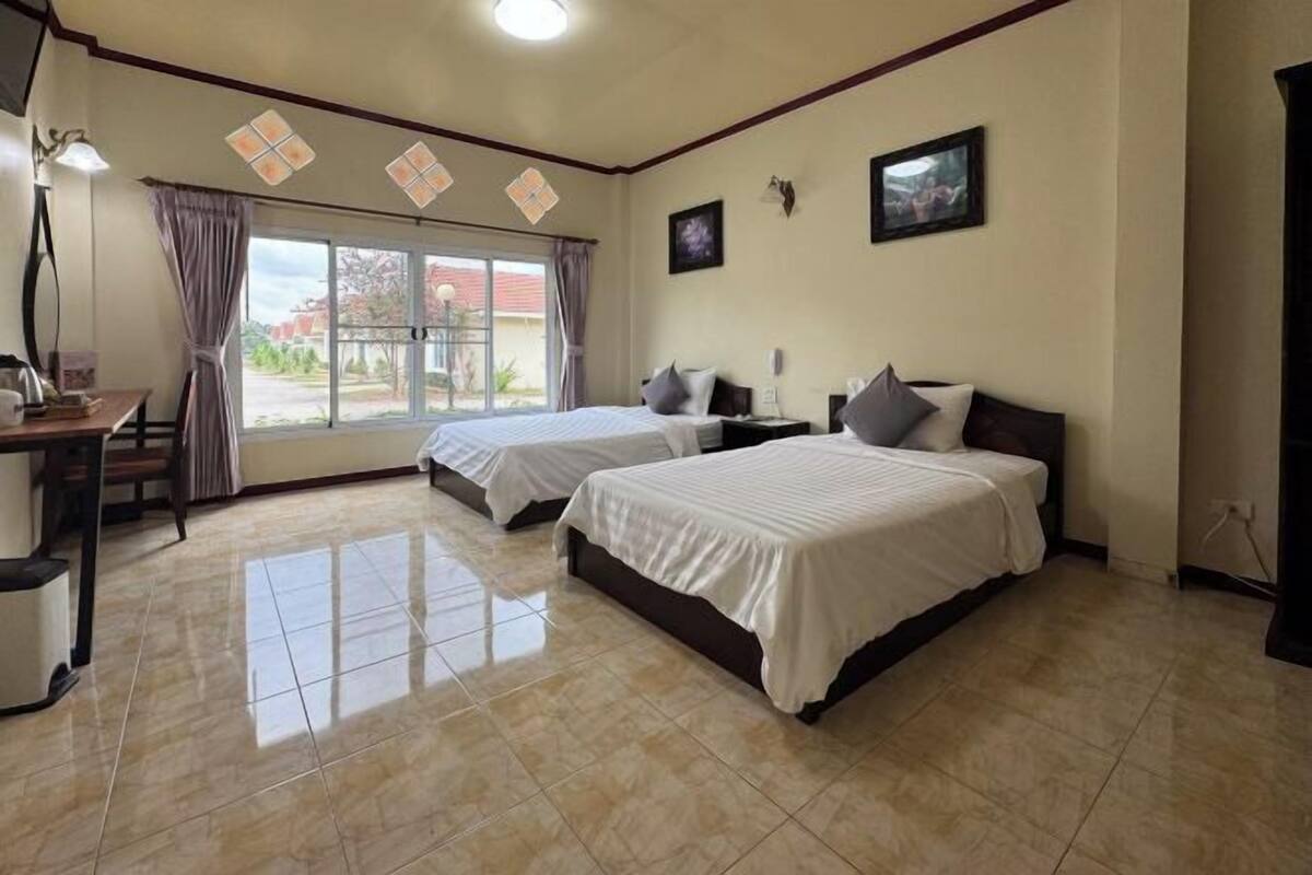 1 habitación, artículos del minibar gratis, escritorio y wifi gratis