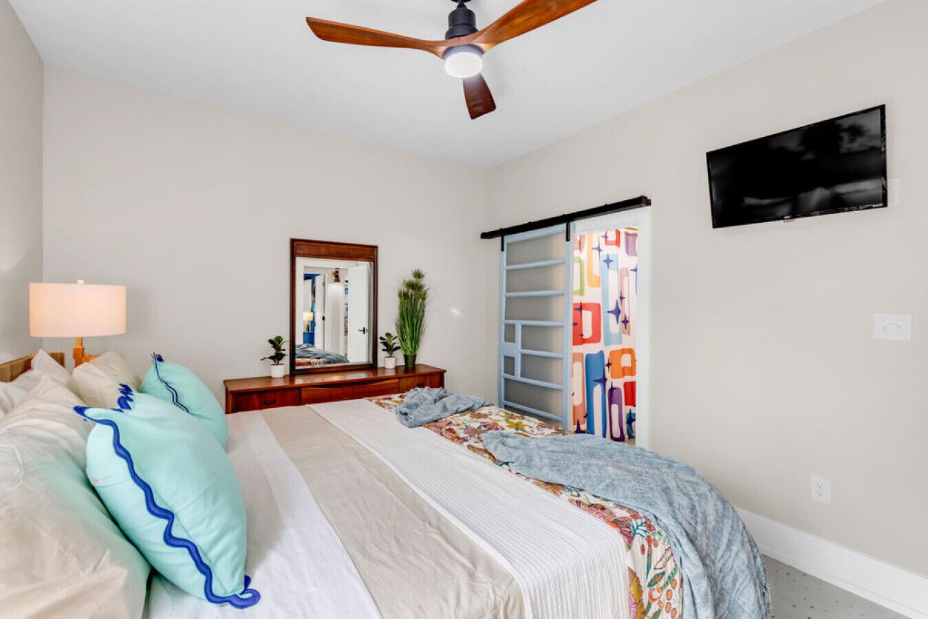 Primary Bedroom-King Size Bed